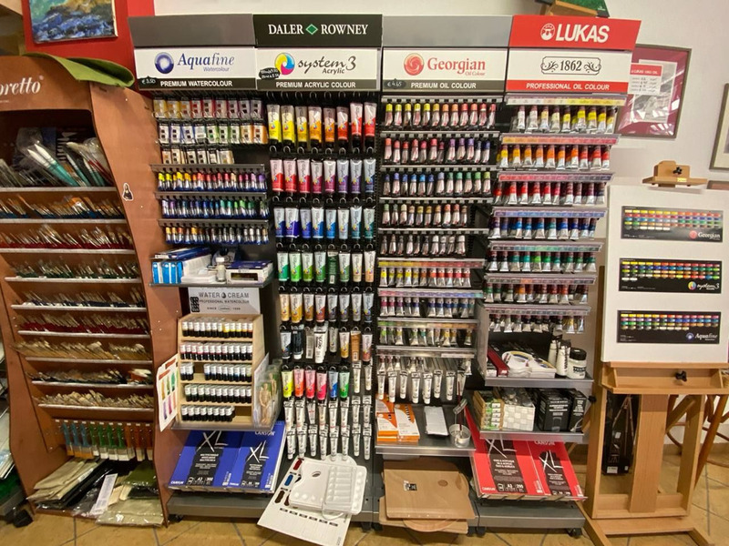 Vendita articoli cartoleria e belle arti
