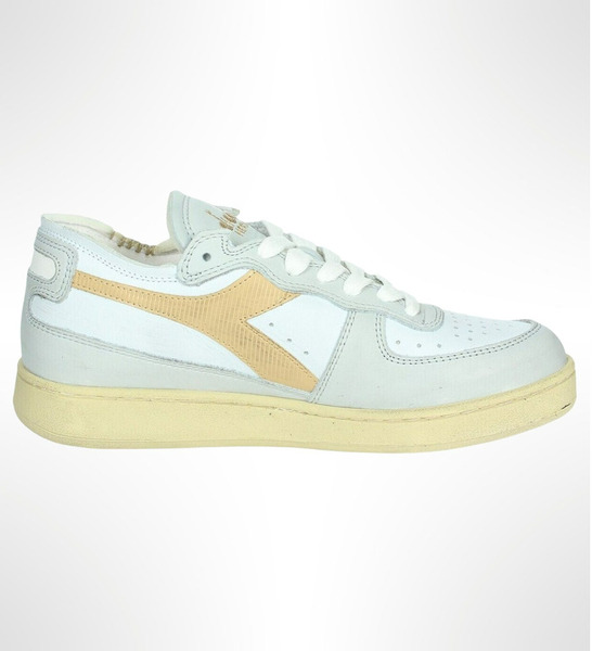Stock Diadora Heritage: 66 paia nuove a 19 € + IVA al paio